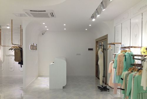 情侣服装店铺,开情侣服装店行图2