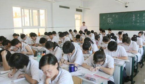 2021姓名查分数,202输入学生姓名查成绩鄂尔多斯市一中高一的分数...图3