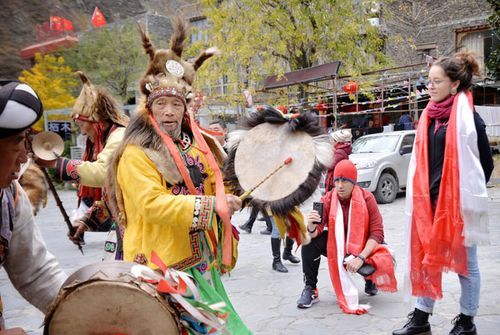 羌族的风俗习惯,羌族的礼仪风俗图2