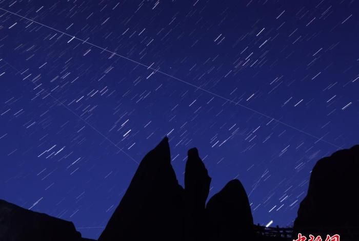 流星雨特殊符号,符号组成的流星雨图图2