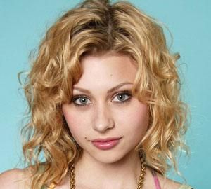 alyson michalka,《摇滚斗阵》乐队狂飙里演鼓手的那个男演员是谁图4