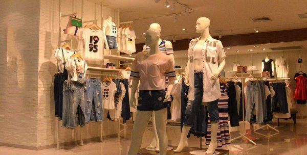 服装店图片女装真实,适合女装店的微信头像图片图4