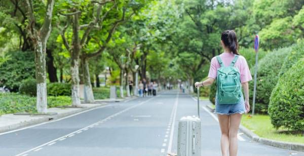 水瓶男喜欢盯着天秤女,水瓶男爱上天秤女的表现图4