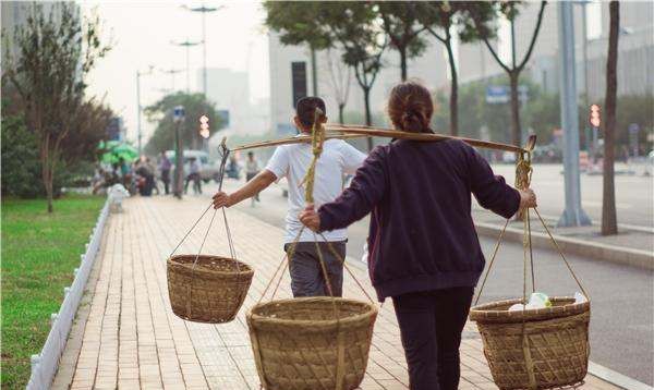 扁的部首怎么读,扁的笔顺笔画顺序表图2